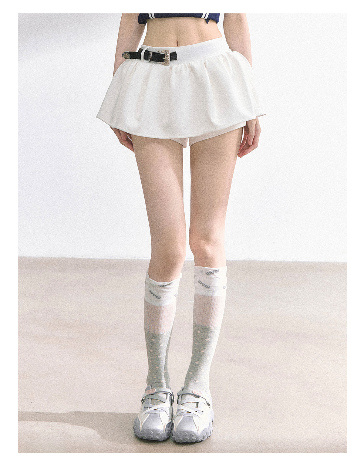少也眼 "Annie Academy" A-Line Puff Mini Skirt - White