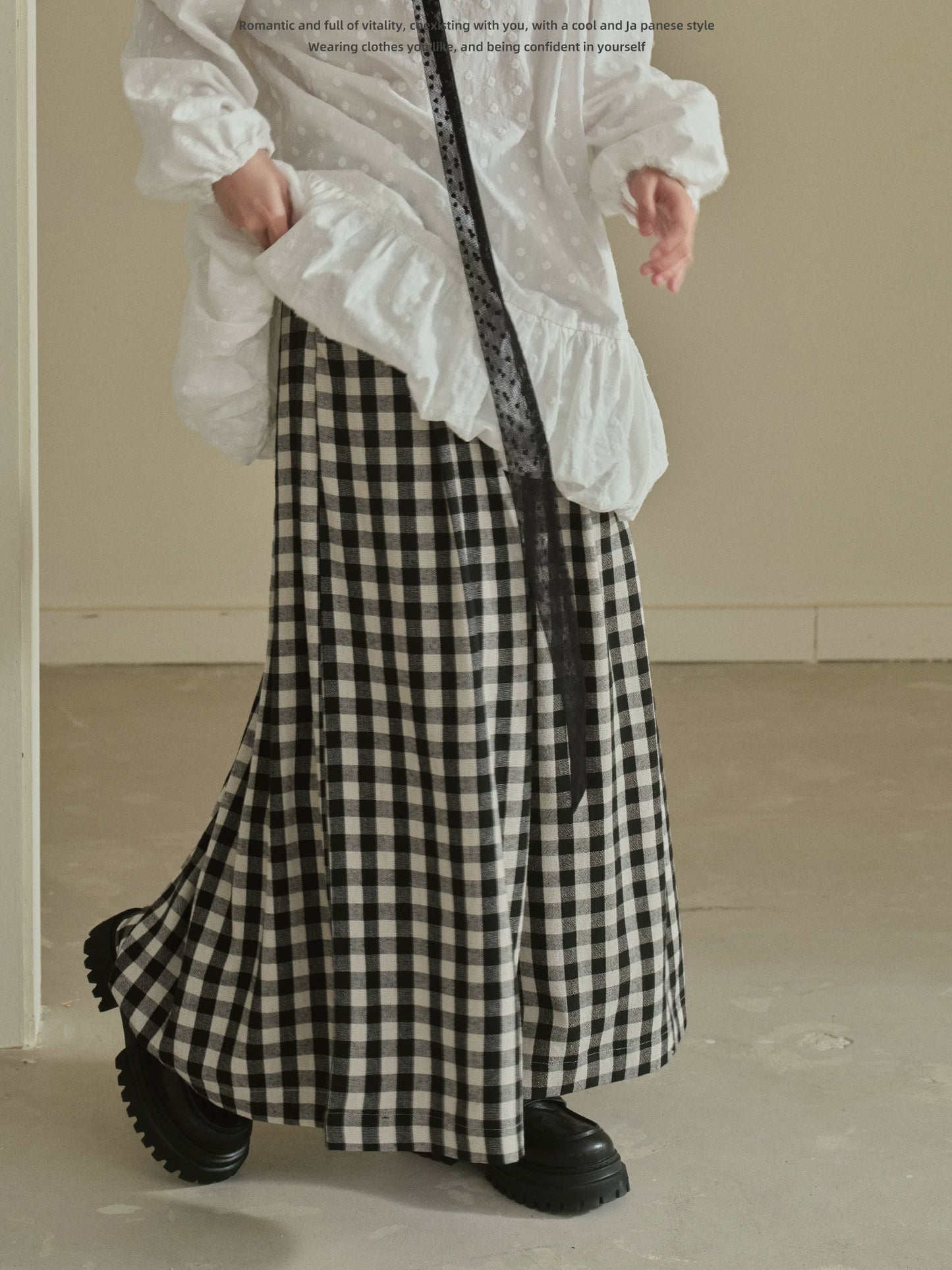 "Quiet Check" Plaid Wide Leg Trousers (Black & White Plaid)