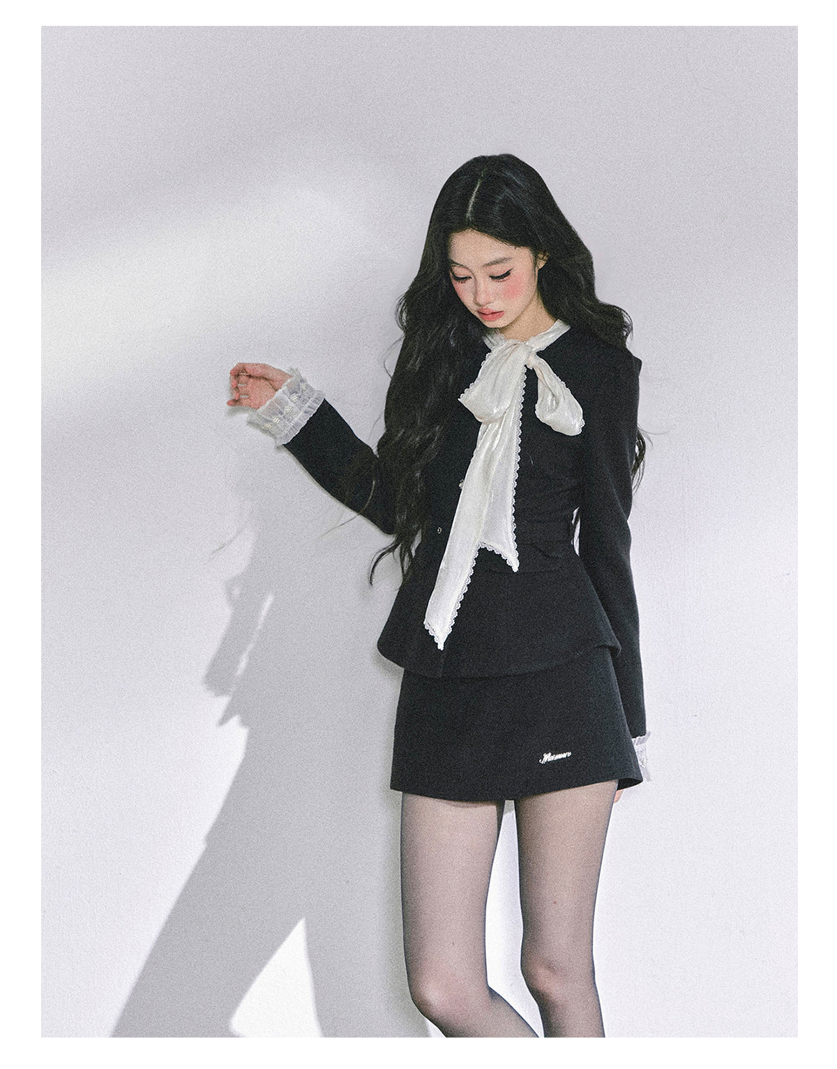 少也眼 “Nouveau Heiress” Two-Piece Jacket & Skirt Set 435434