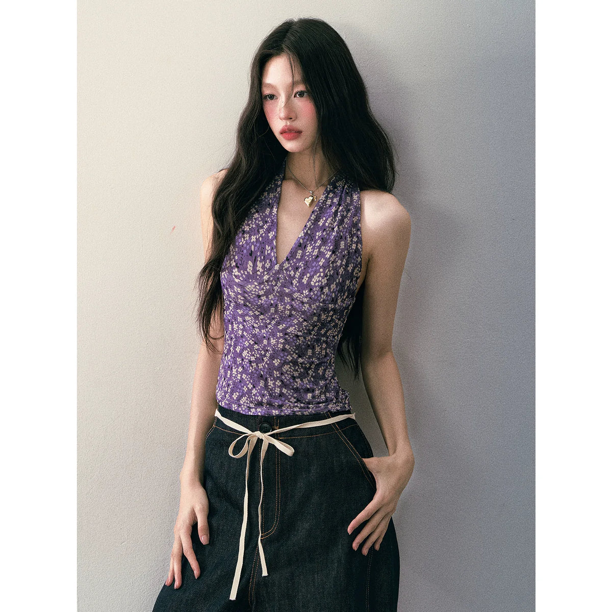 1P - Purple Floral Halter V-Neck Fitted Top