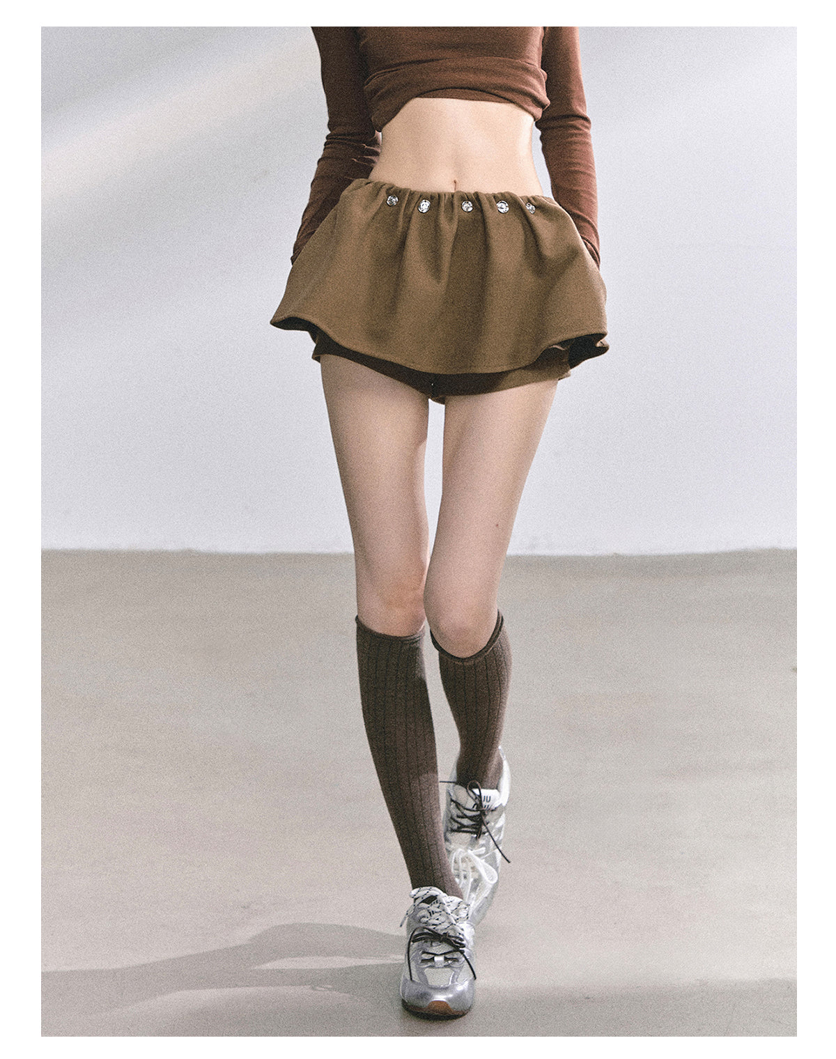 少也眼 "Wild Model-Leg Aura" Woolen Flared Mini Skirt - Coffee 1483645