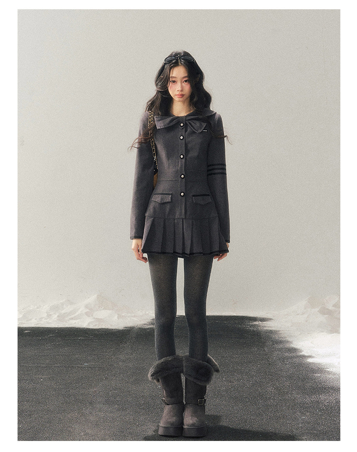 少也眼 “Delicia” Gray Preppy Bow Pleated Dress