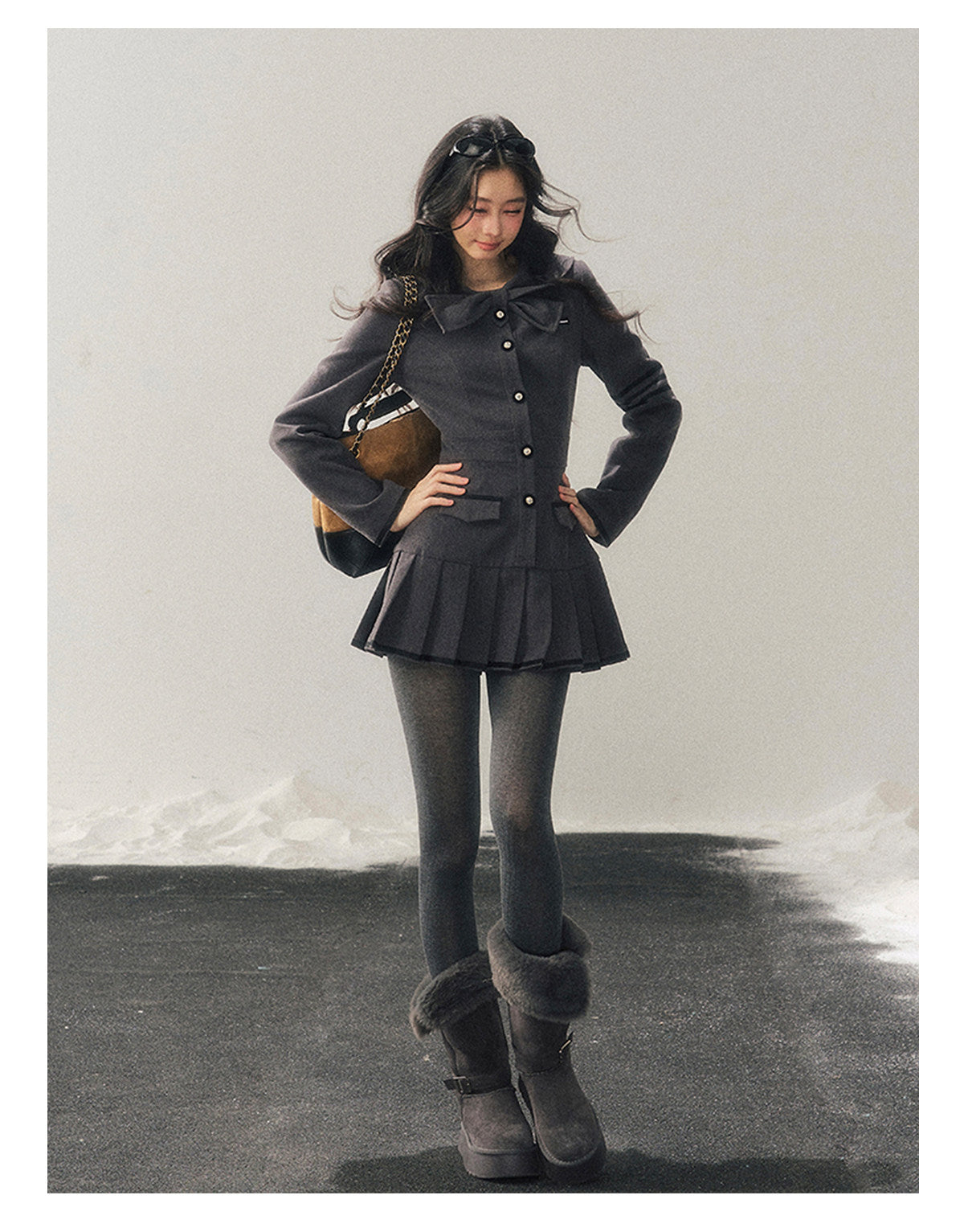 少也眼 “Delicia” Gray Preppy Bow Pleated Dress