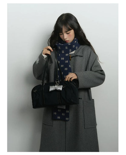 Japanese Lifestyle-Inspired Two-Tone Knit Snowflake Scarf