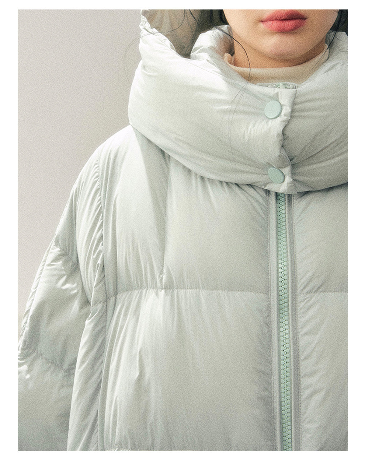 少也眼 "Thawing Snow Realm" Matte Nylon Down Puffer Jacket - Glacier Blue
