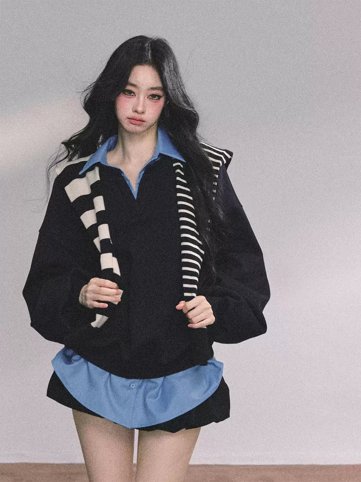 少也眼 Preppy American-Style Layered Look Sweatshirt with Cape