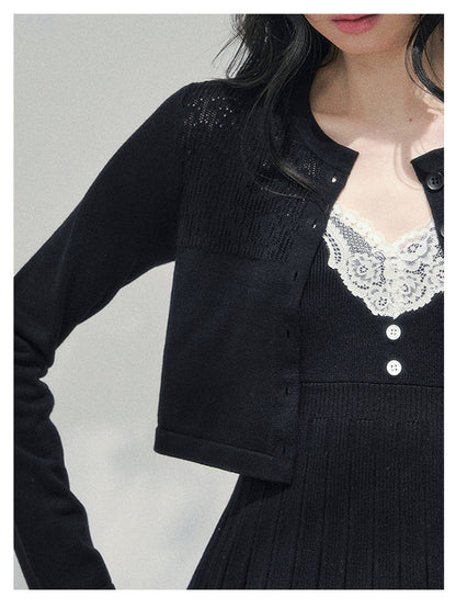 少也眼 “Lace in Between” French Knit V-Neck Two-Piece Set 55447