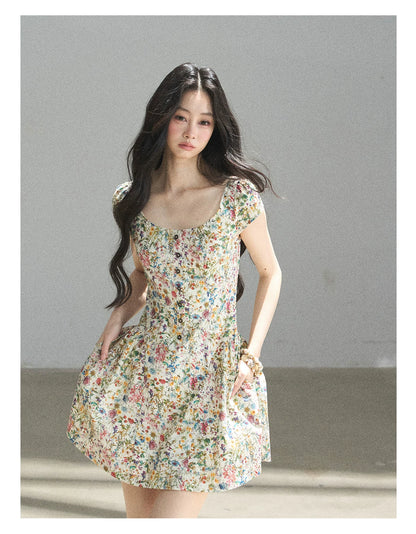 "Bloom in Full Glory" Dutch Cream Floral Puff Mini Dress