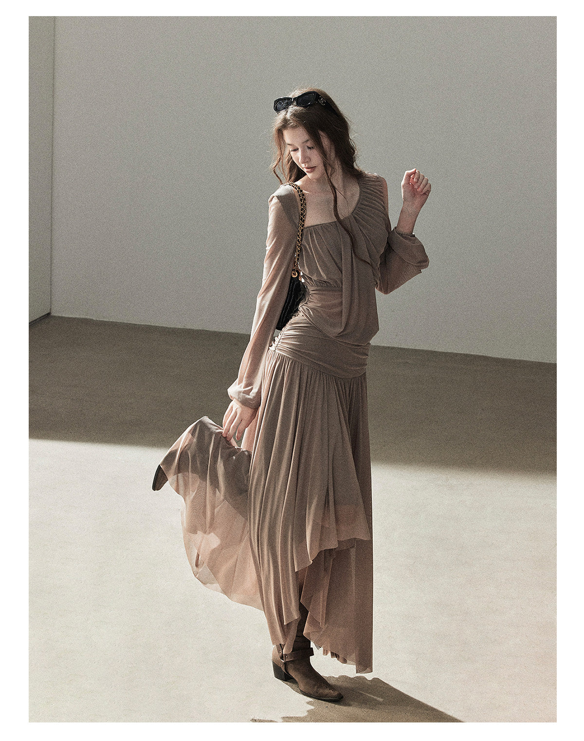 170726 "Waiting for Autumn Rain" Silver Mouse Gray Off-Shoulder Pleated Skirt Set