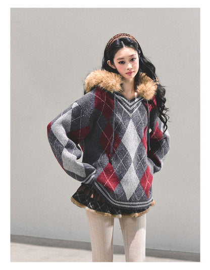 少也眼 "Winter’s Gentle Glow" Faux Fur-Collar Sweater 543512