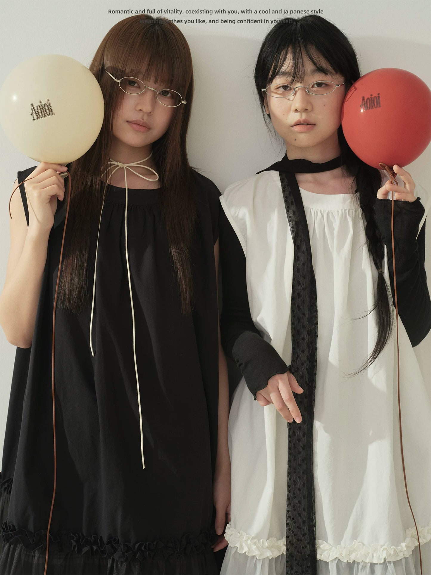 "Floating Veil" Mesh Panel Layering Maxi Dress (Black / White)