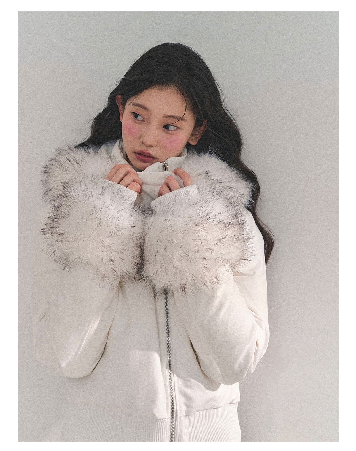少也眼 “Weightless Monologue” Detachable-Fur Hooded Down Jacket 11.18-5
