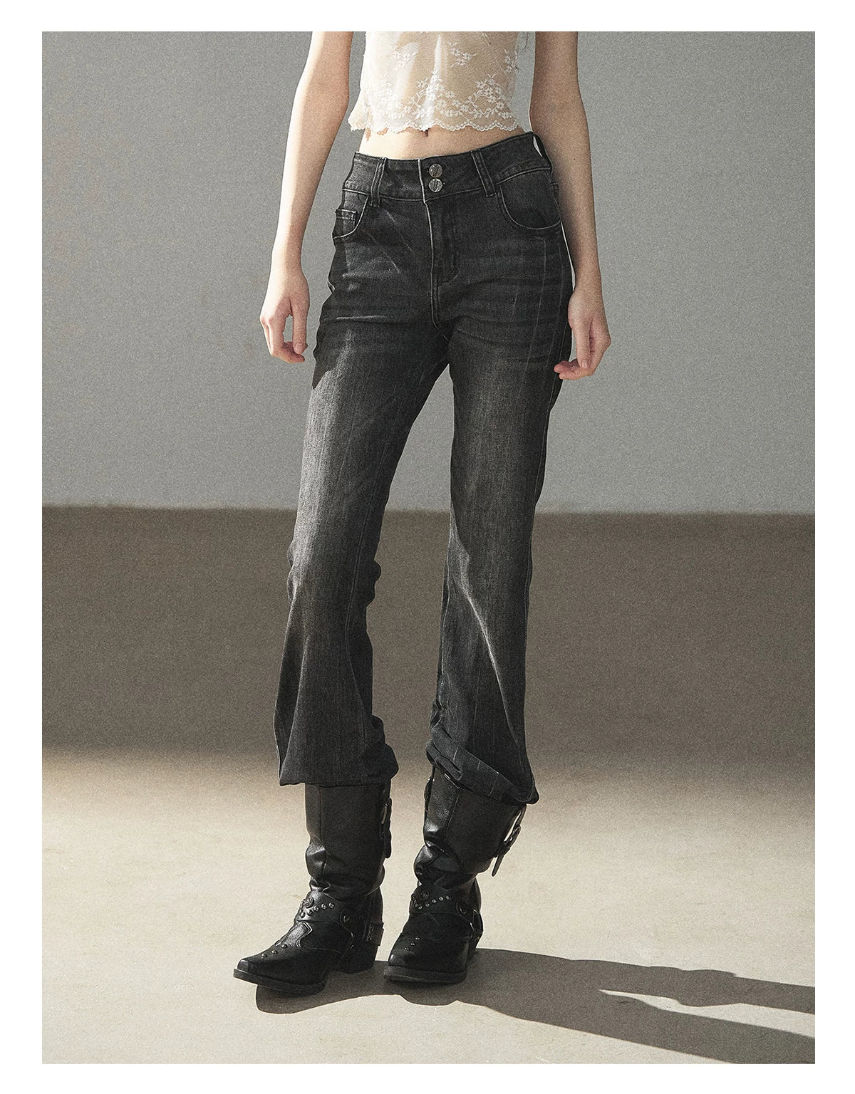 AOMALM - “Her Shoreline” American Vintage Slim Flare Jeans (Rock Black / Vintage Blue)