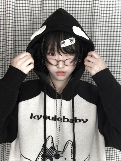 Angel Wing Details Printed Oversized Knit Hoodie & Shorts Set