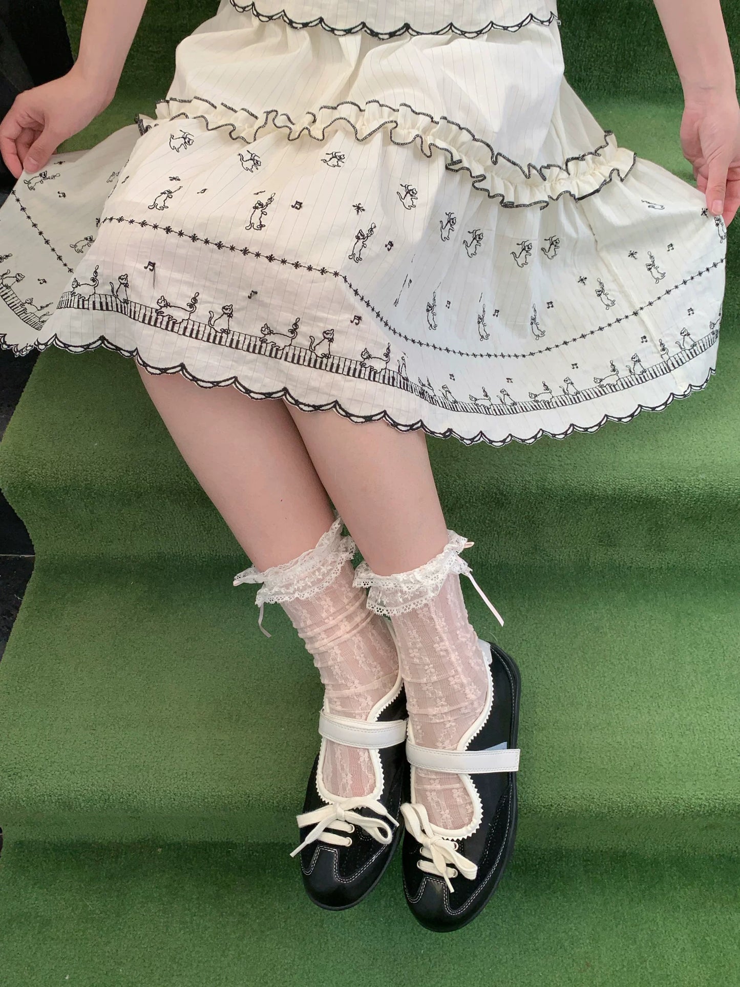 [RF] “Ivory Star Whisper” Polka Dot Two-Piece Skirt Set