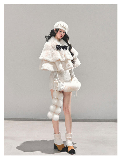 少也眼 “When the First Snow Falls" Plush Winter Cape Coat