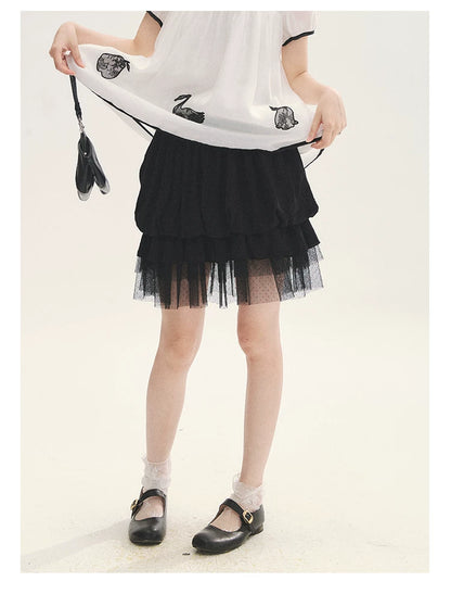 "Black & White Sonata" Polka Dot Mesh Tiered Jellyfish Skirt (White/ Black)