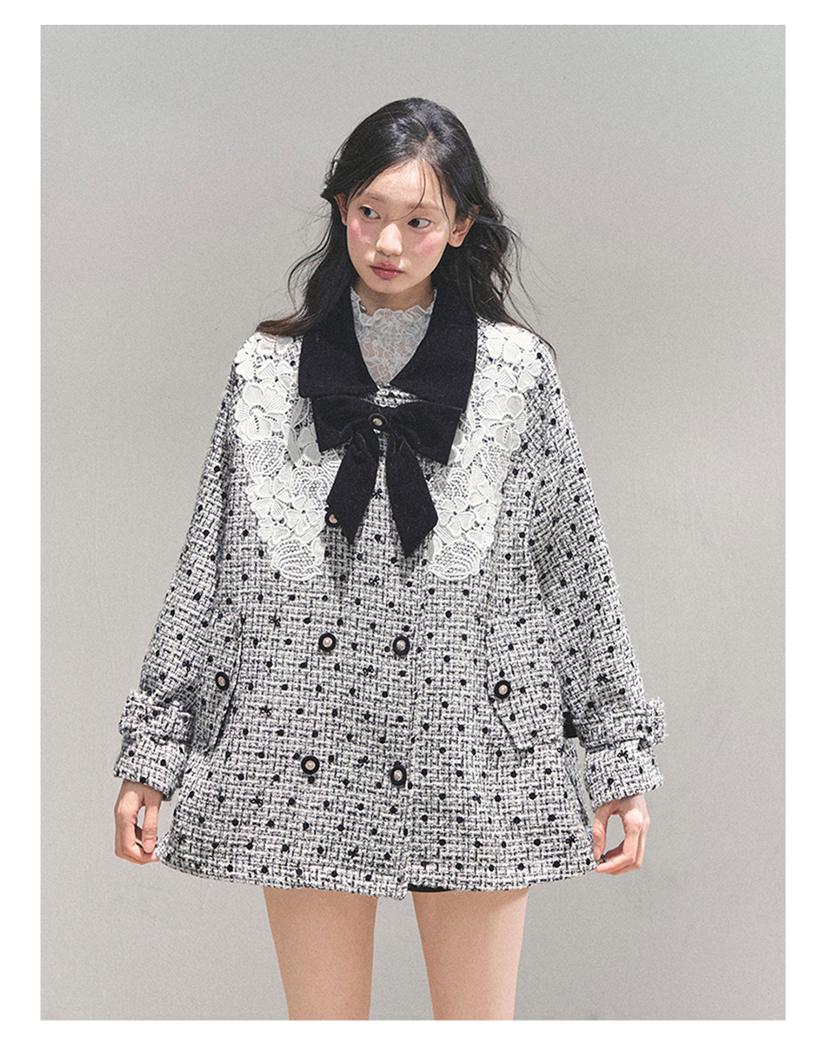 少也眼 “Soft-Focused Moment” Black Tweed Lace Jacket 975642