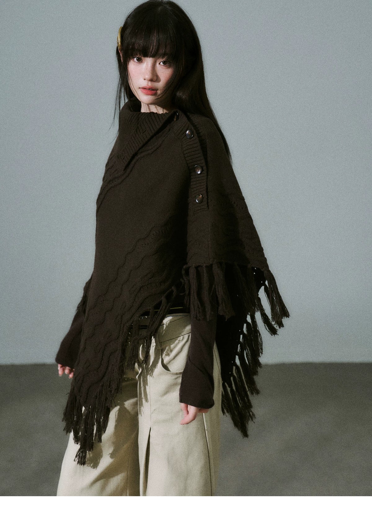 LOST FOREST - Wool-Blend Bow Graphic Fringe Cape Shawl (Coffee / Dark Gray)