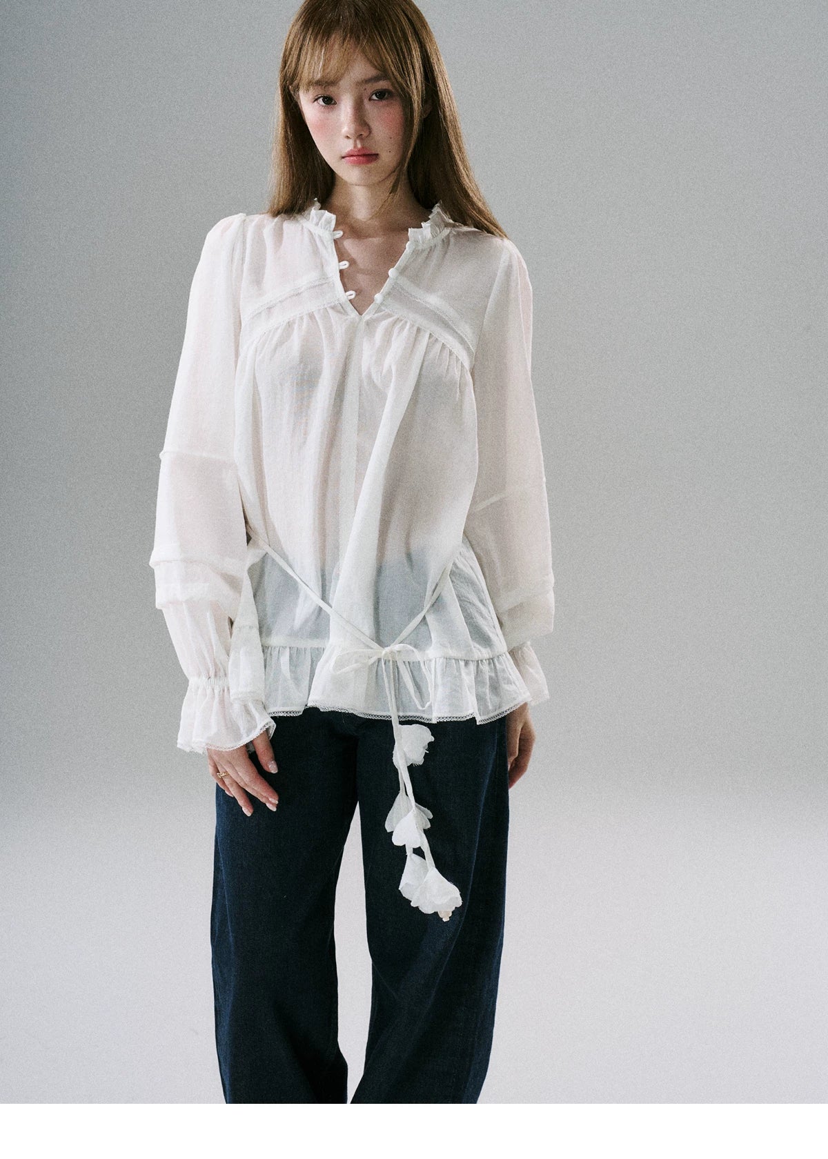 LOST FOREST - Acetate Flower Belt Detail Relaxed Top (White / Blue)