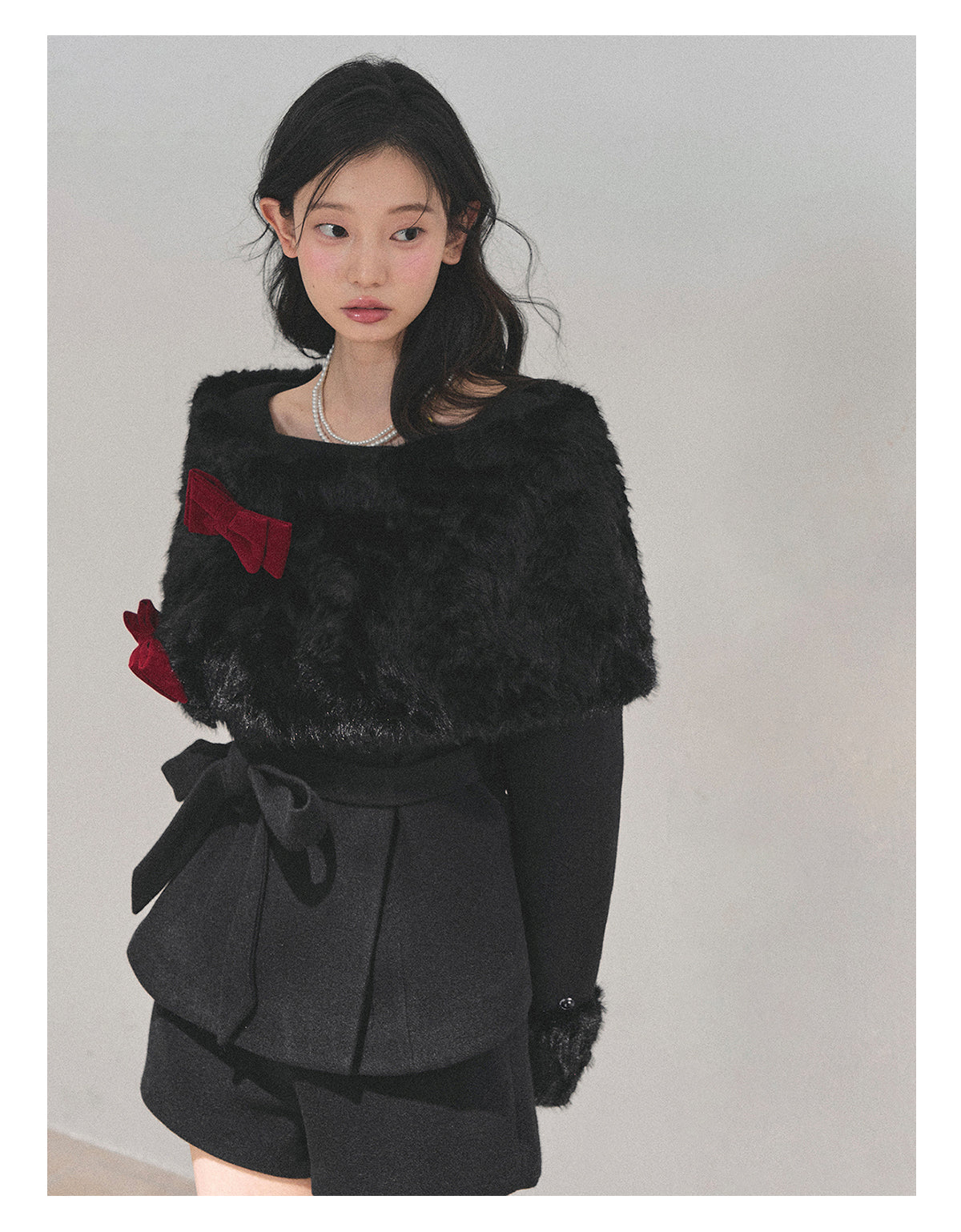 少也眼 “Drifting Through Her Dreams” – Winter Luxe Three-Piece Cape Set - Midnight Black 8746513