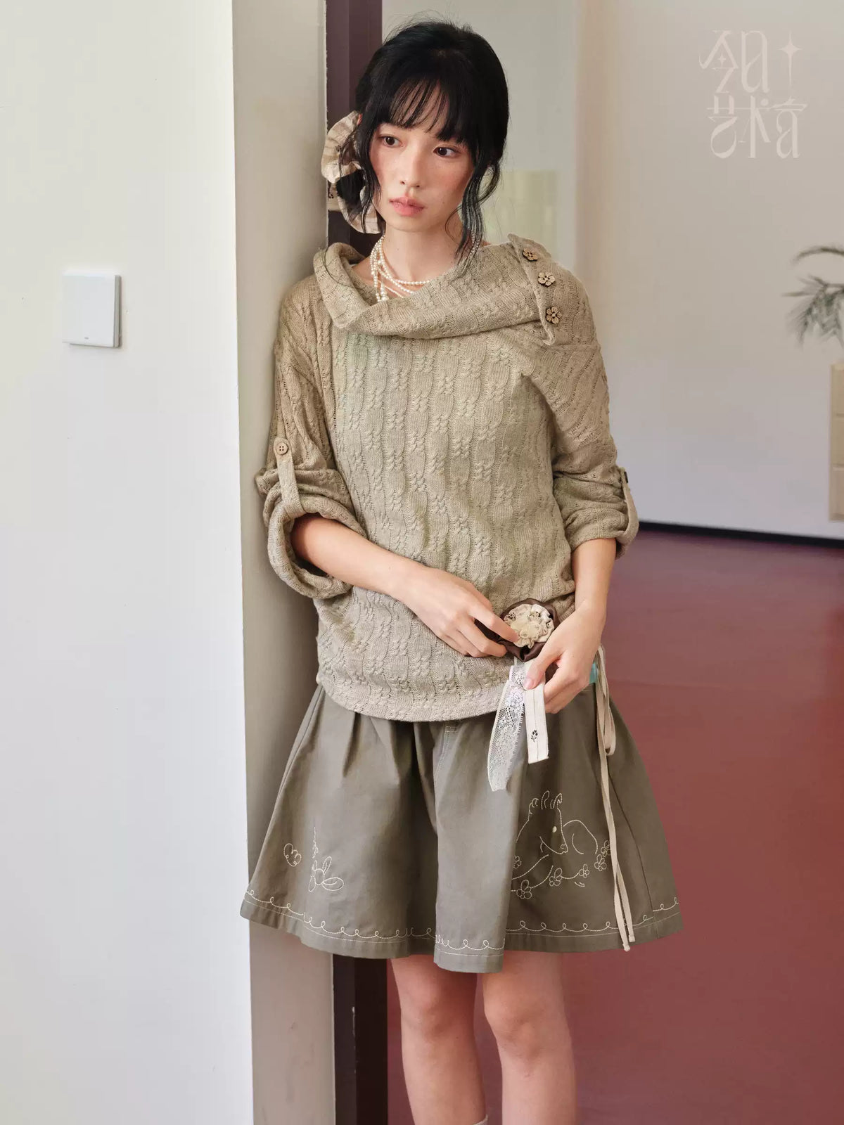 DAILY ARTIST - Brown Cable-Knit Sweater & Mint Green Tank Set