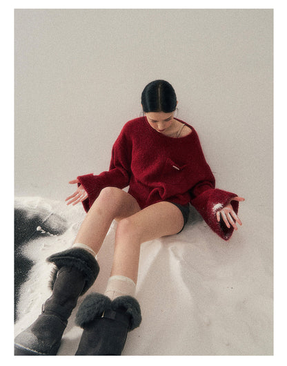 少也眼 “Winter Snow Holds Gentle Warmth” Angora-Blend French Red Knit Sweater