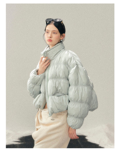 少也眼 “She Gazes at the Snow” White Duck Down Cropped Jacket - Haze Blue