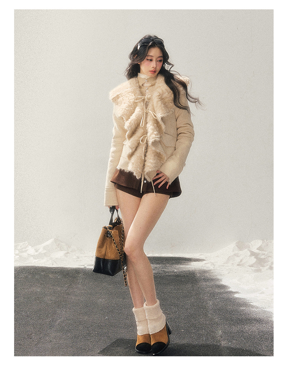 少也眼 “Pure White Enfolds Me” Faux Shearling Tie-Front Jacket