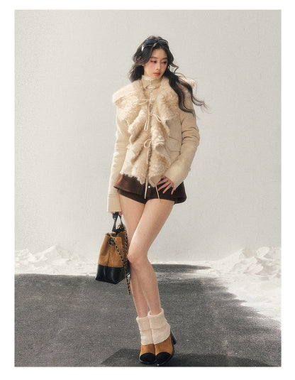 少也眼 “Pure White Enfolds Me” Faux Shearling Tie-Front Jacket