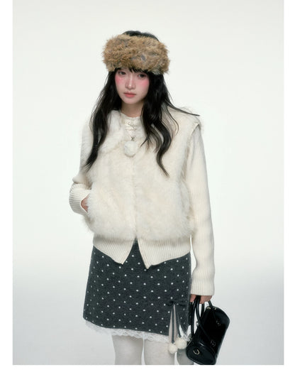 BIBIBENCY - Ivory Faux Fur Vest with Knit Sleeves