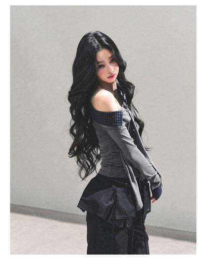 少也眼 “The Quiet Passing” Asymmetric Knit Off-Shoulder Top - Gray 65624