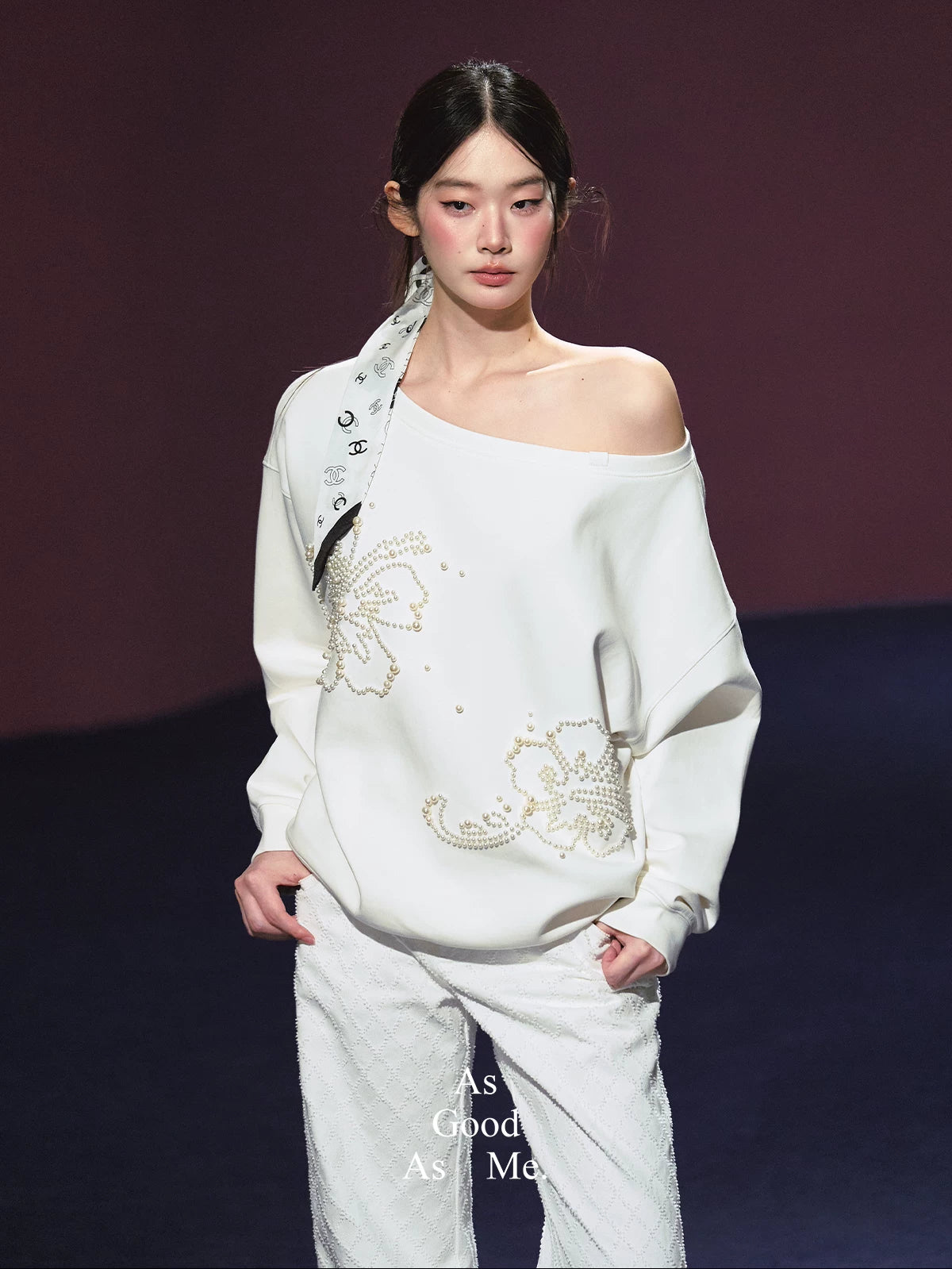"Pearl Reverie" Pearl Embellished Convertible Off-Shoulder Sweatshirt (Red/ White)