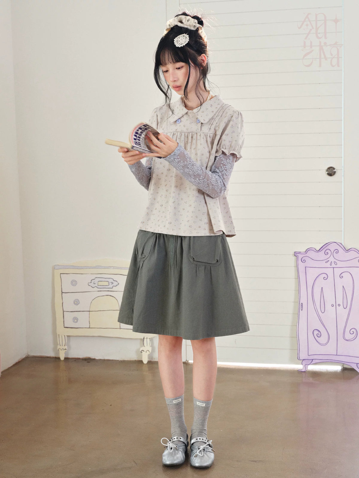 DAILY ARTIST - “Blue Letters of Memory” Gray Blue Floral Faux-Layer Lace Knit Top