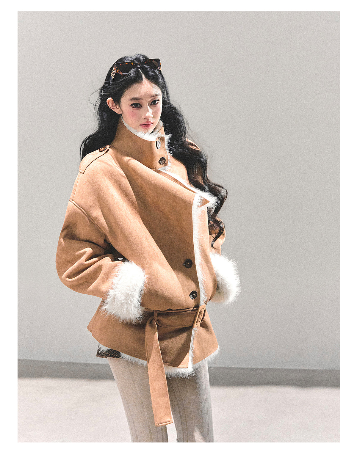 少也眼 "Monologue in the Snow" Suede Faux Shearling Jacket with Belt - Khaki 8746513