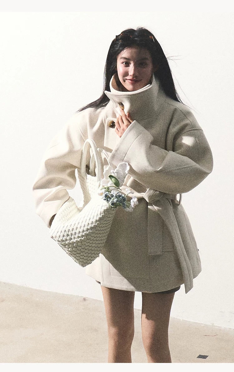 OAKMOO/ "A Touch of Soft Clouds" Fragrant White Wool-Blend Belted Short Coat
