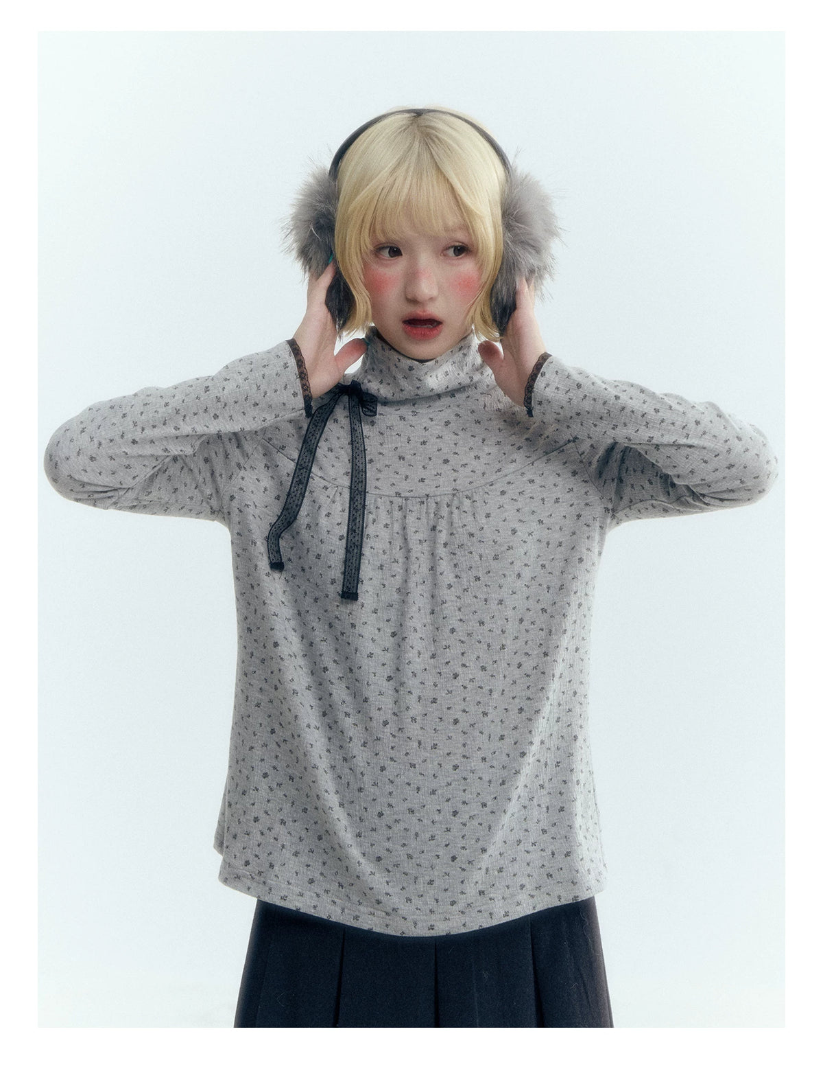 Floral Bow Lace-Tie Knit Top (Gray Floral / Light Khaki Beige)