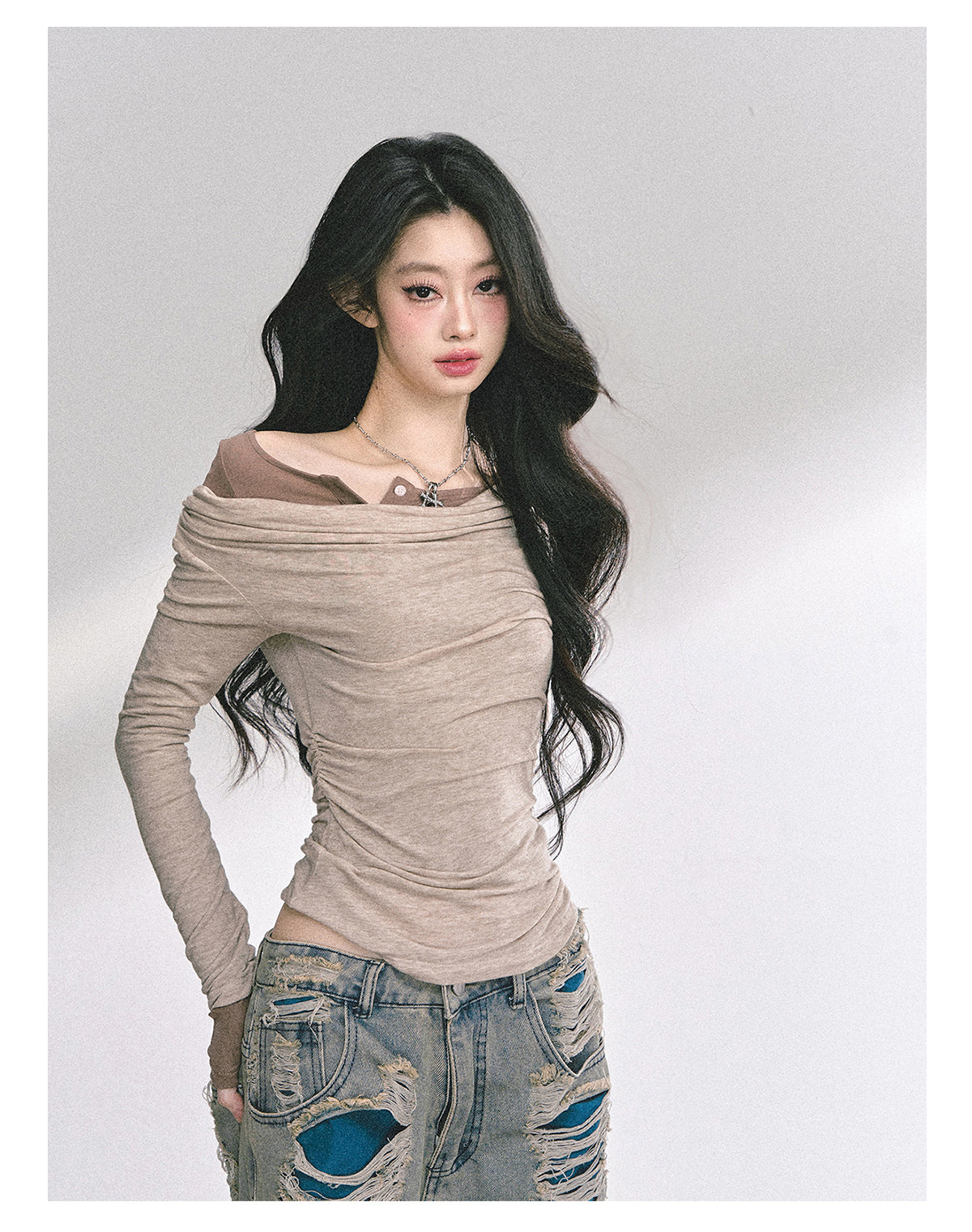 少也眼 "Seoul Toccata" Layered Off-Shoulder Long Sleeve Tee - Khaki 2536486