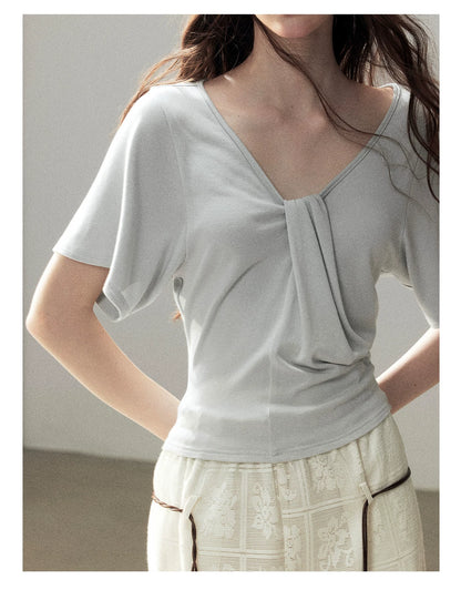 "Moonlight on Water" Twist-Front Cropped T-Shirt (Silver Mink Gray/ Mist Blue)