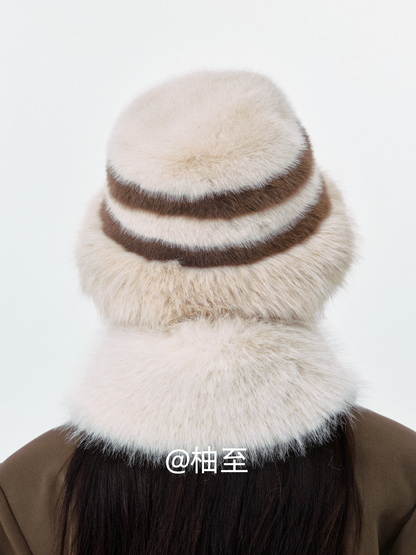 Off White Striped Plush Hat & Scarf Set – Cozy 2-Piece Winter Ensemble