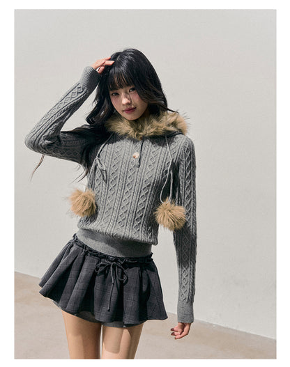 少也眼 “Traces of Melting Snow” Korean-Style Plush Hooded Cable Knit Sweater