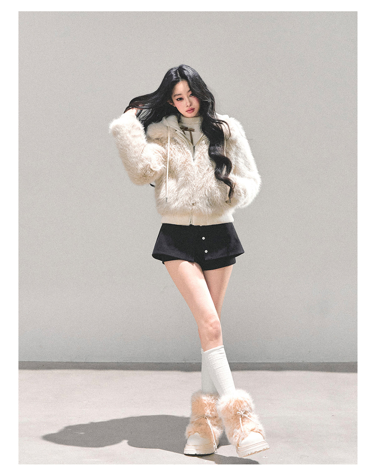少也眼 "She Walks Through Snow" Faux Shearling Winter Jacket 8763132