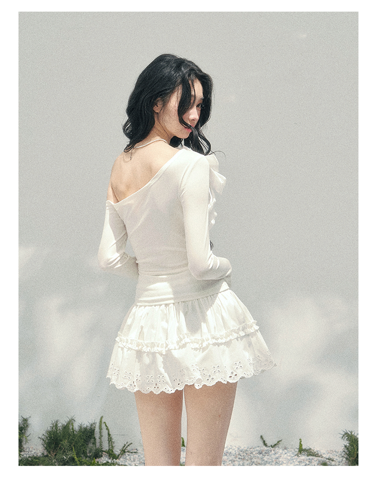 少也眼 "Morning Mist Shoulder" Bow Off-Shoulder T-Shirt in Cloud White 52742574