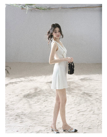 "White Tea Under the Moonlight" White Lace V-Neck Bodycon Mini Dress