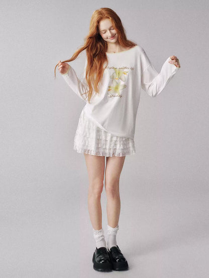 "浪漫少女" White Knit Mini Skirt with Lace Ruffles & Satin Bow