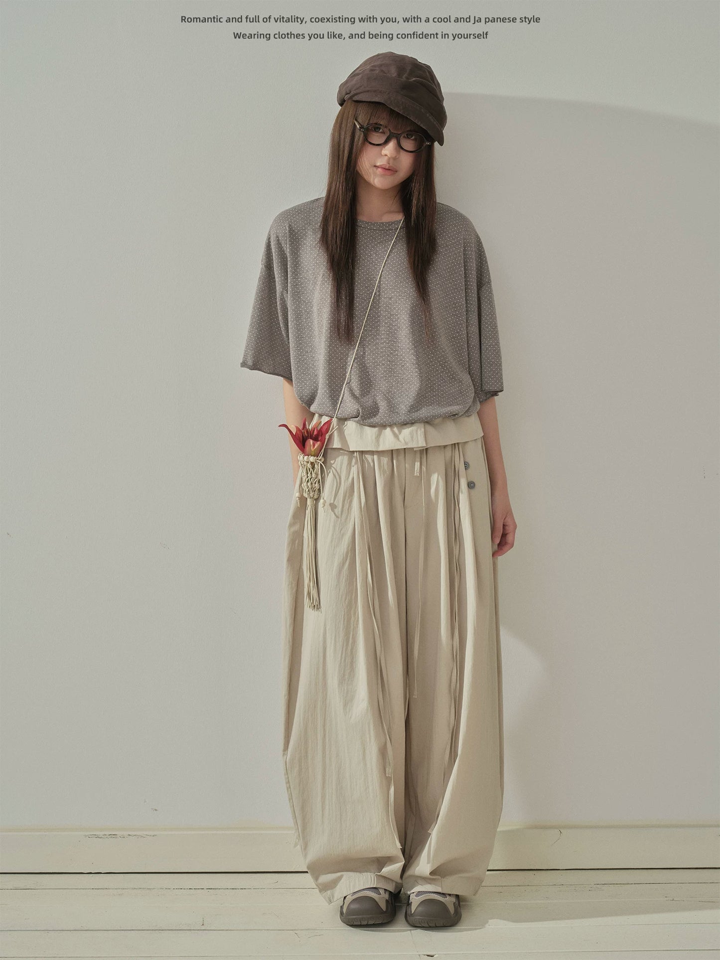"Quiet Flow" Wide Leg Trousers (Khaki / Charcoal Gray)