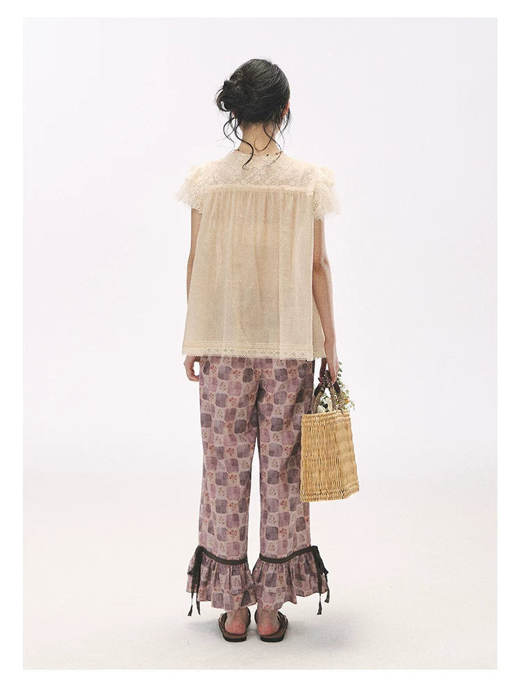 "Apricot Blossom Letter" Oatmeal Lace Patchwork Short Sleeve Blouse