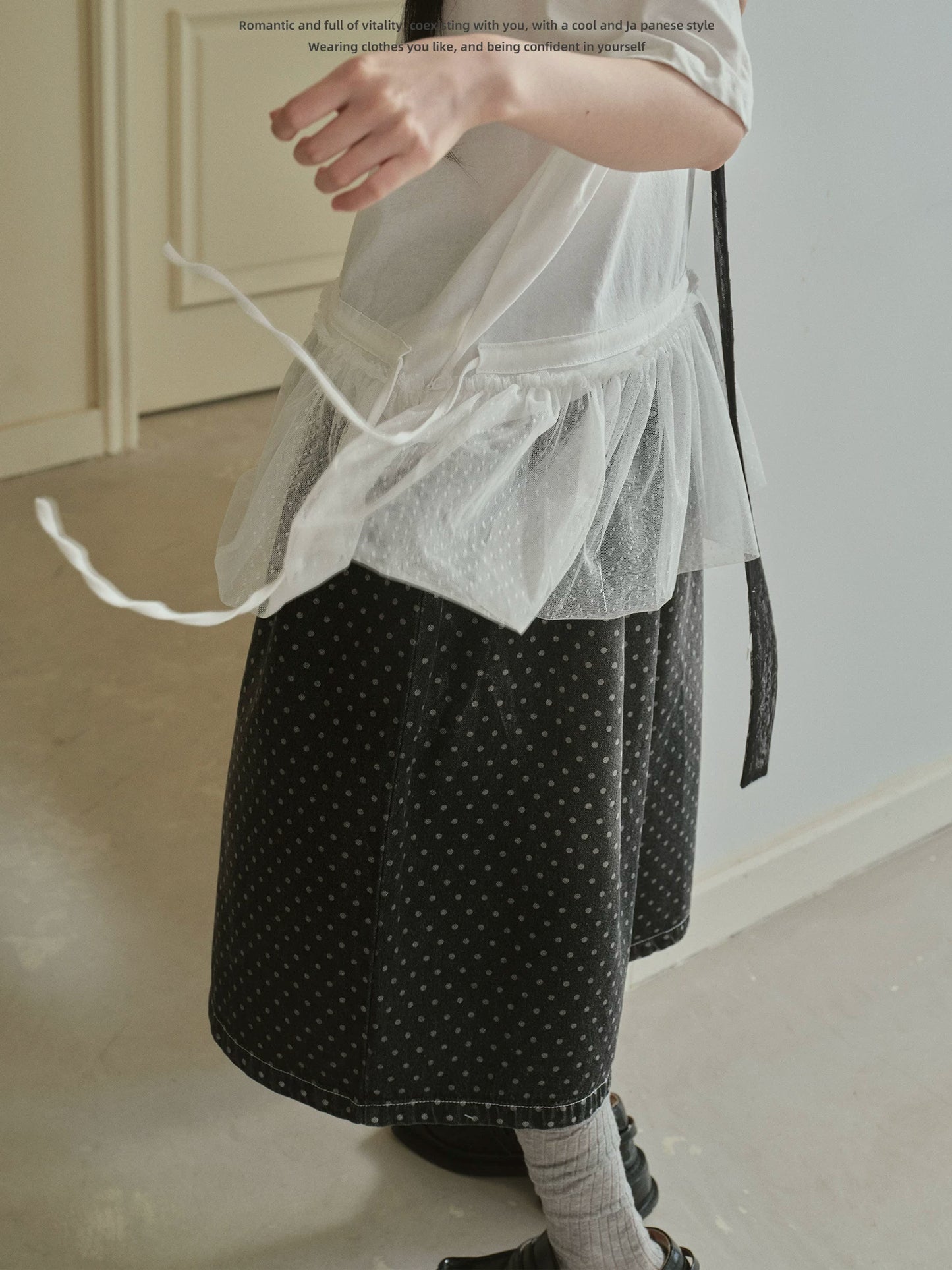 "Dot Veil" Polka Dot Mesh Panel T-Shirt (White / Gray)