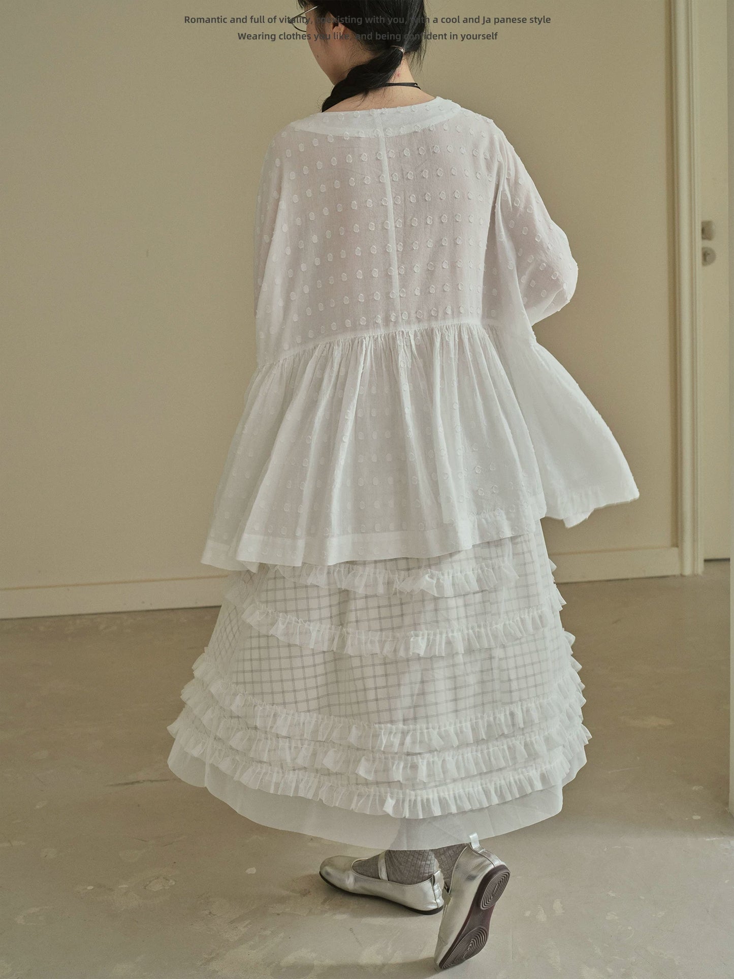 "Soft Check Layers" Plaid Mesh Midi Skirt (White Plaid / Black Plaid)