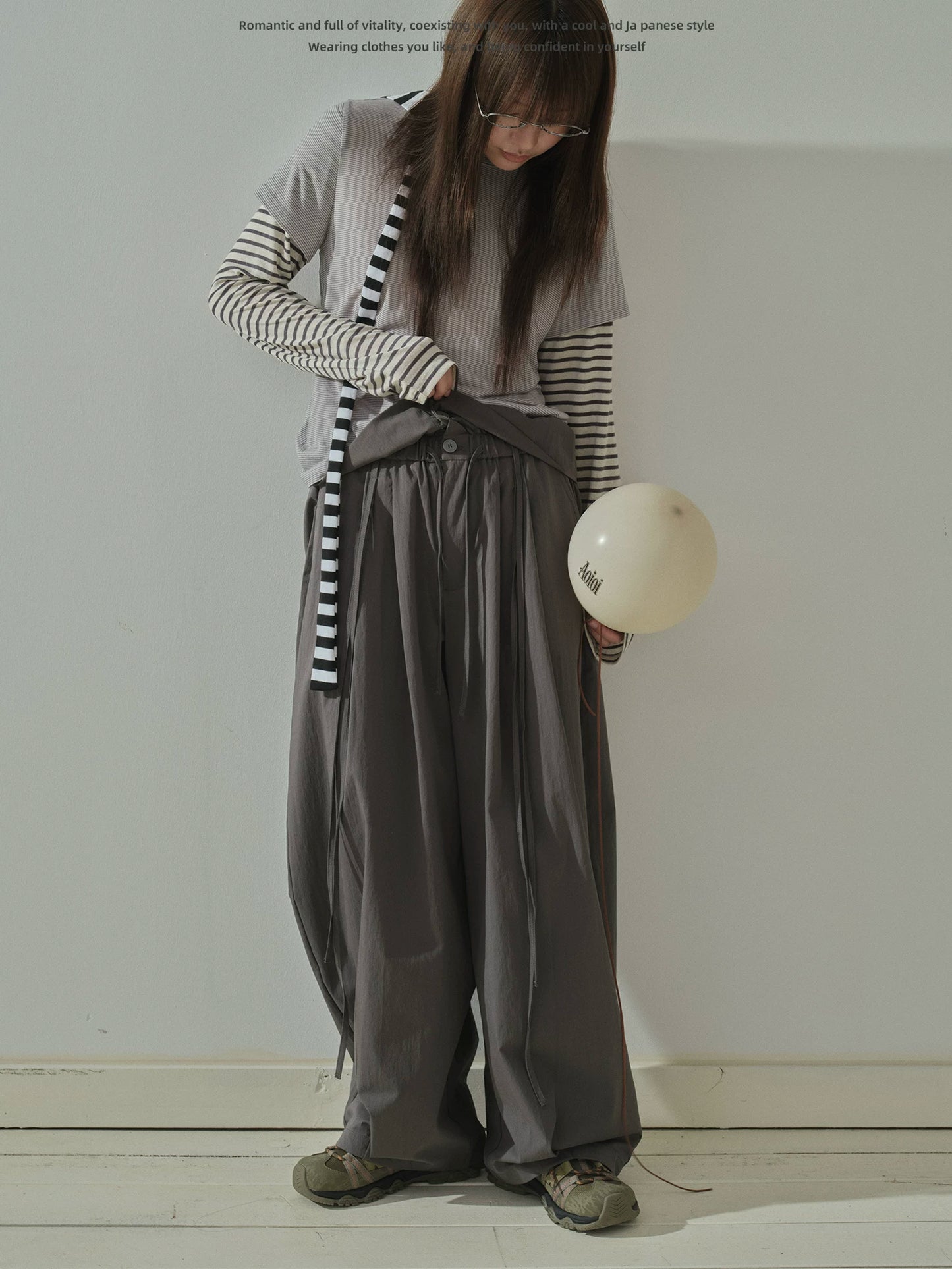 "Quiet Flow" Wide Leg Trousers (Khaki / Charcoal Gray)